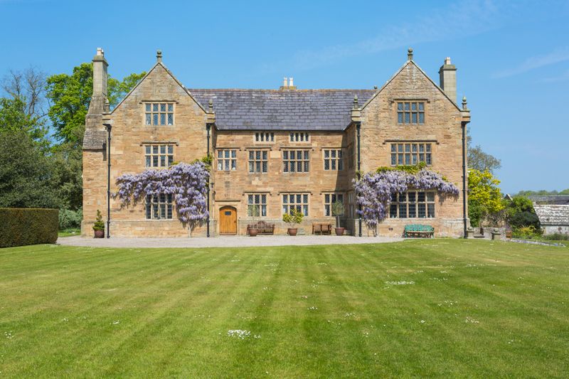 Elegant Jacobean Manor Houses