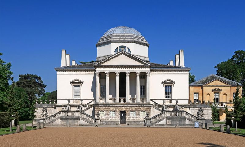 Chiswick House: London's Palatial Villa