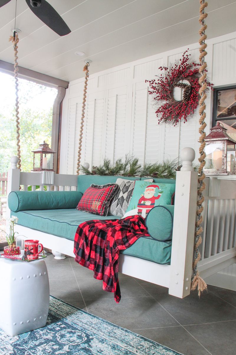 Holiday Decoration Showcases