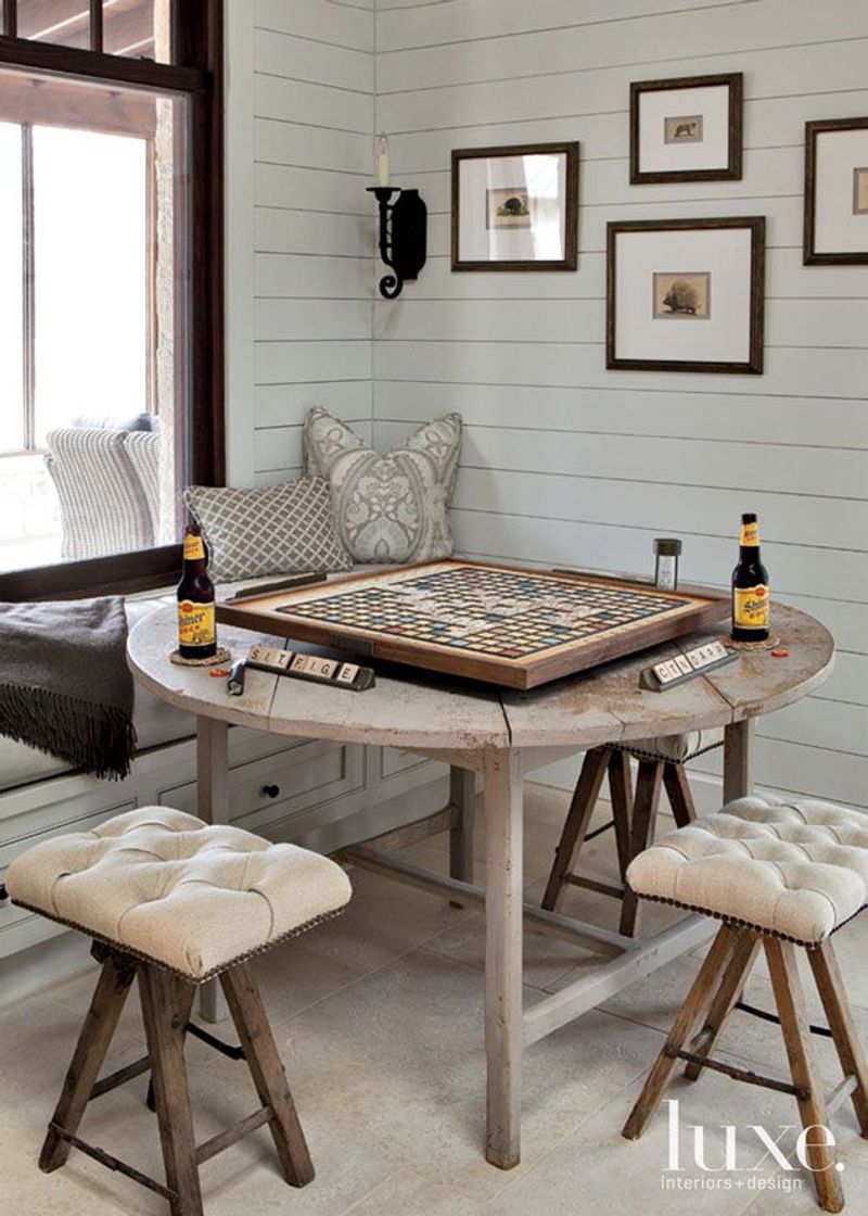 Game Table Corner