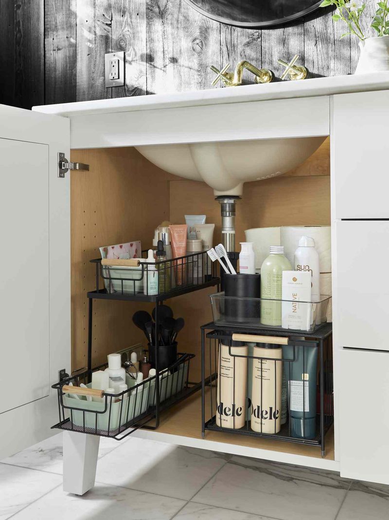 Bathroom Gadget Organizers