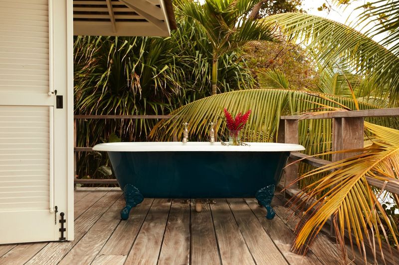 Cast Iron Outdoor Bathtub