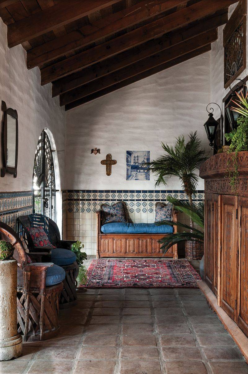 A Patio That Knows How to Linger