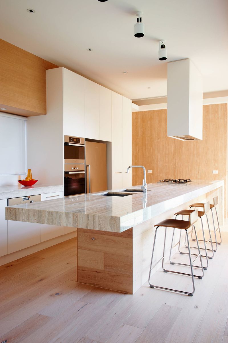 L-Shaped Kitchen with Floating Breakfast Bar