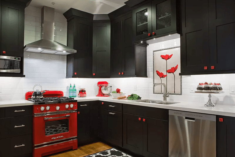 Red Enamel Range Centerpiece