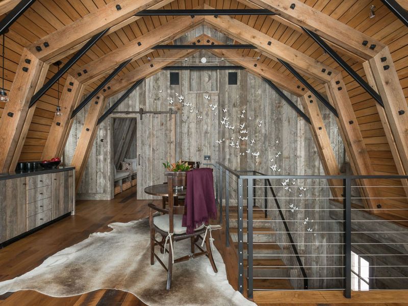 Barn-Inspired Loft Design