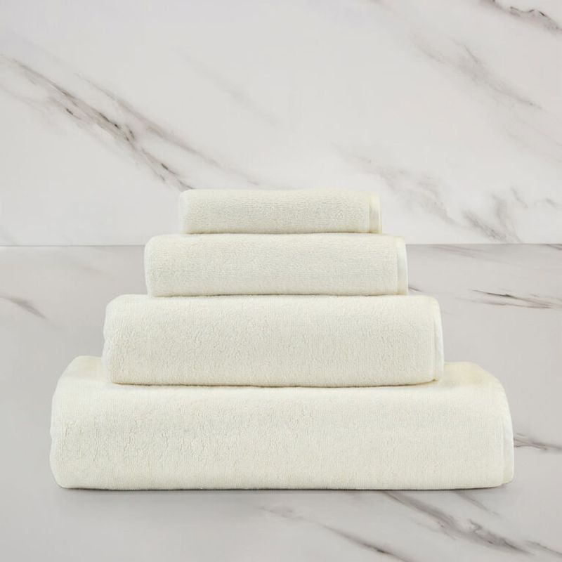 Plush Bath Towels: Everyday Luxury