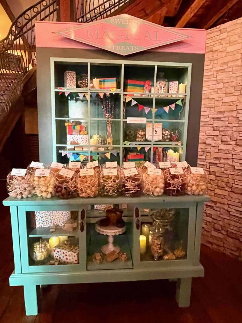 Honeydukes Candy Station