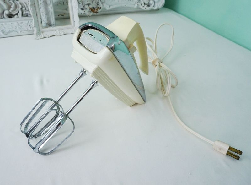 Hand Mixer
