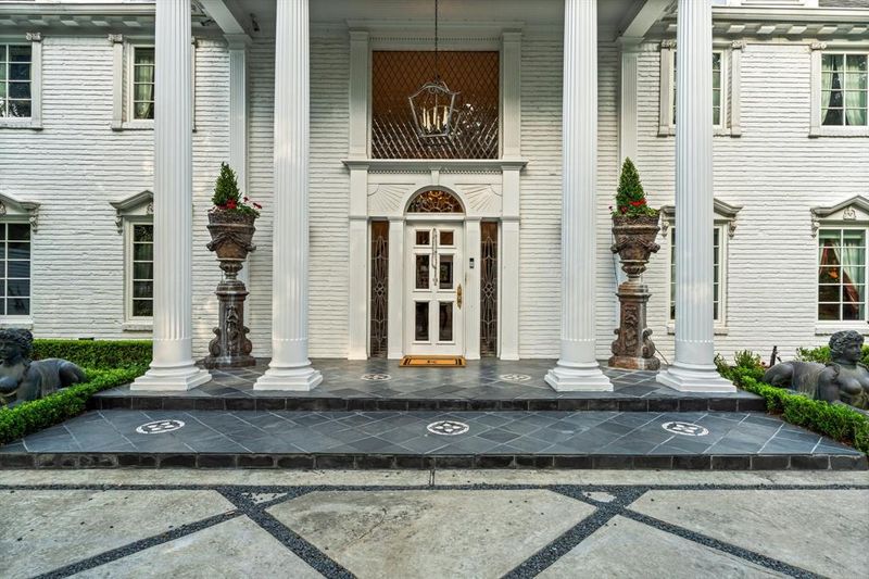 Front Porch Entrance