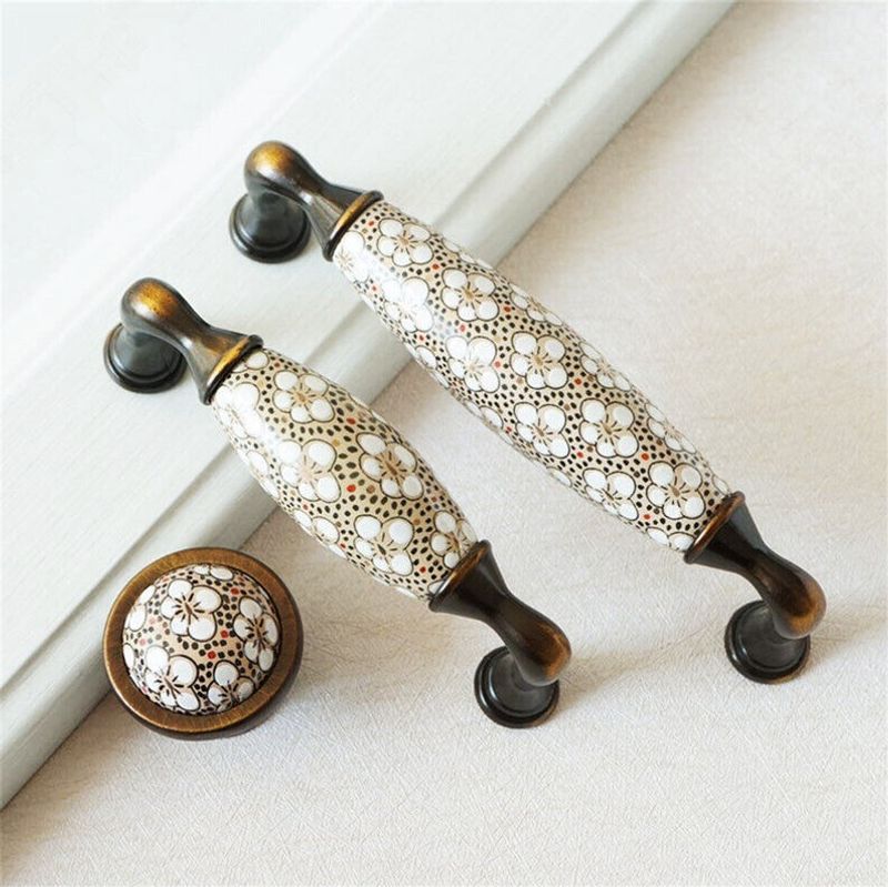 Vintage Knob Set