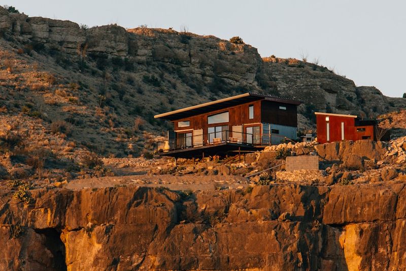 Cliff-Hanging Wonder