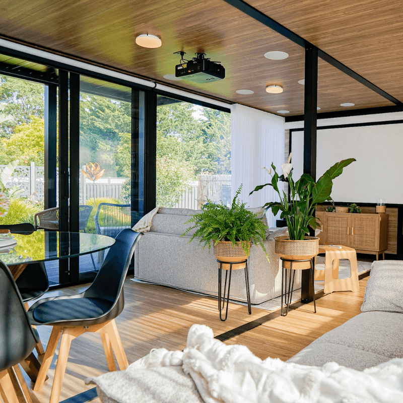 Mid-Century Modern Oasis