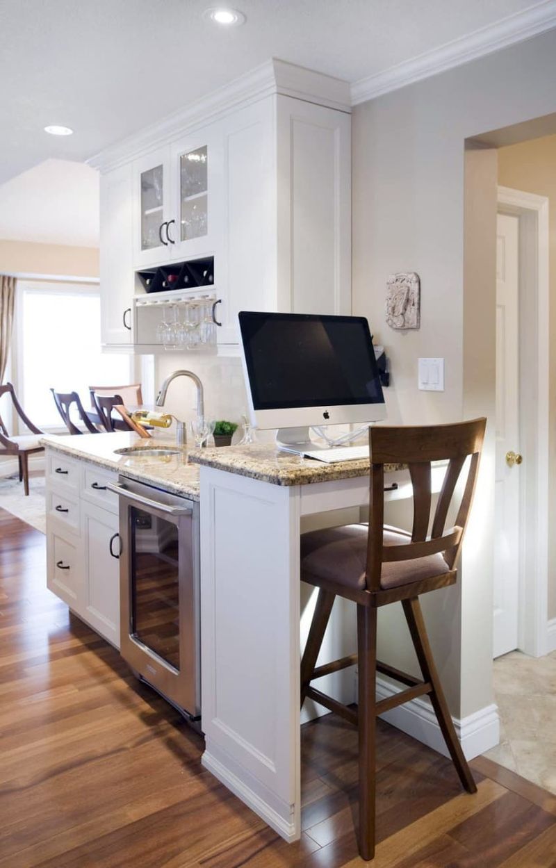 Built-In Kitchen Desks That Work