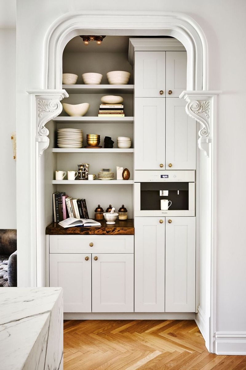Incorporate a Seasonal Buffet Station