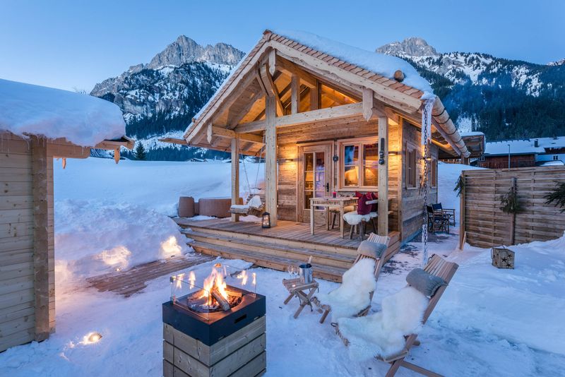 Mountain Micro Cabin: Snow-Topped Sanctuary