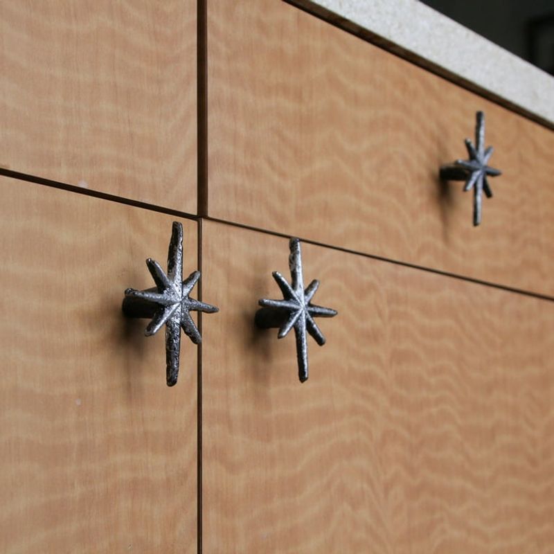 Atomic Starburst Cabinet Hardware