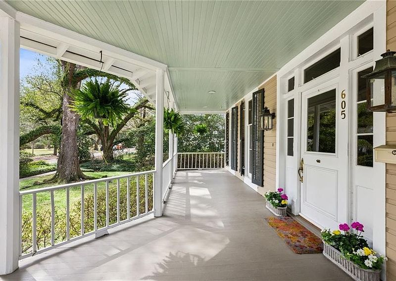 A Porch Made for Storytelling