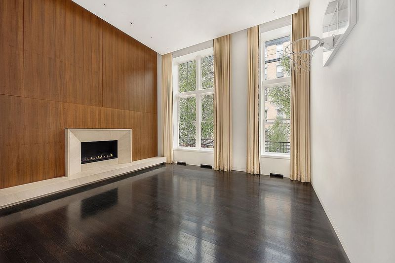 Versatile Bonus Room With Soaring Ceilings