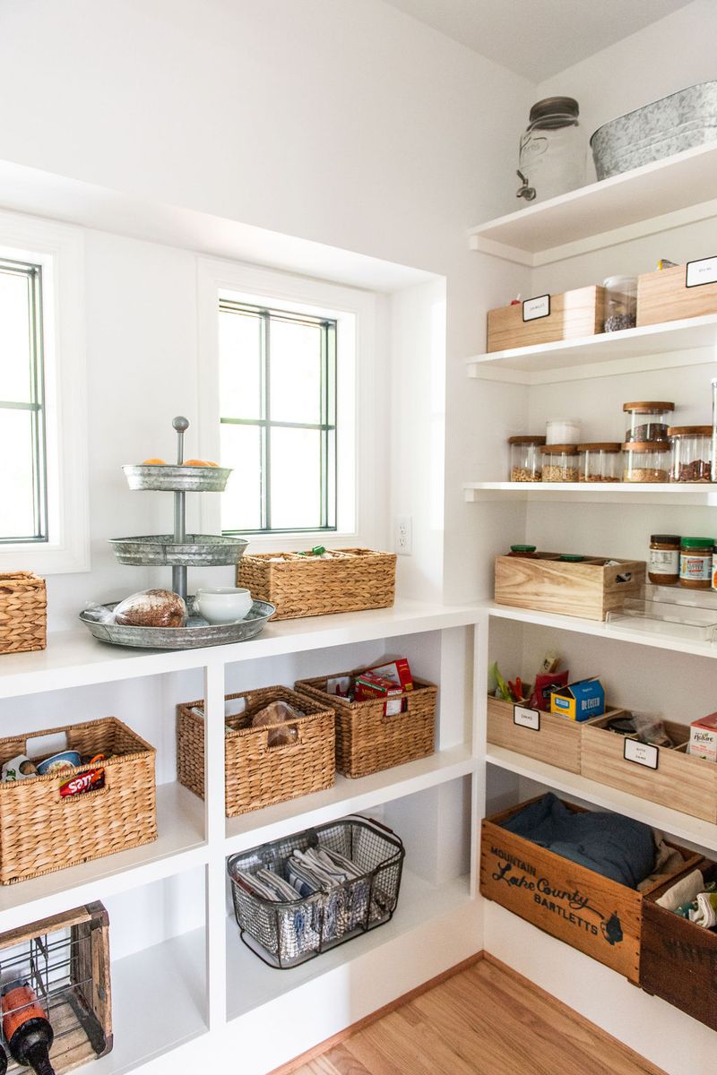 Picnic and Outdoor Dining Supplies