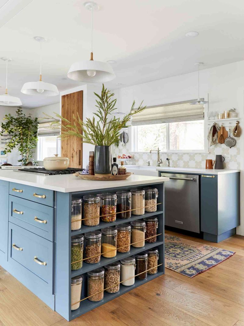 Storage Bonanza For Kitchen Gadget Lovers
