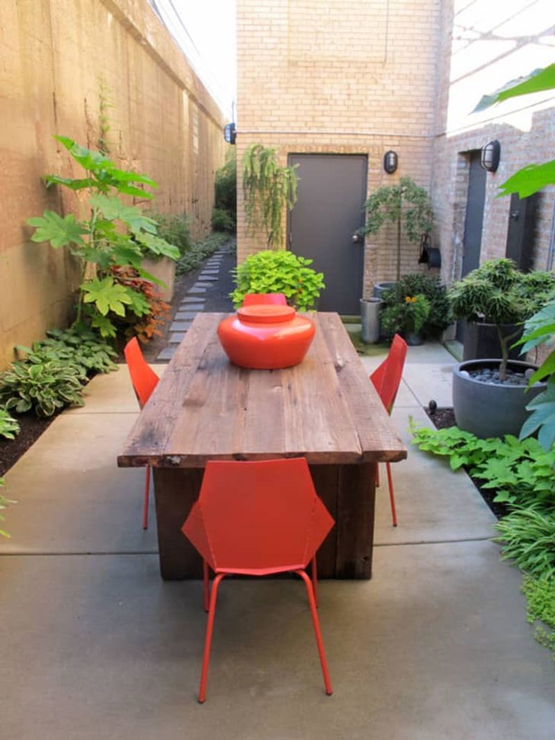 Courtyard Companion
