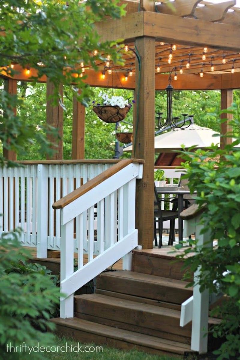 Pergola-Covered Dining Deck: The Outdoor Dinner Party Spot