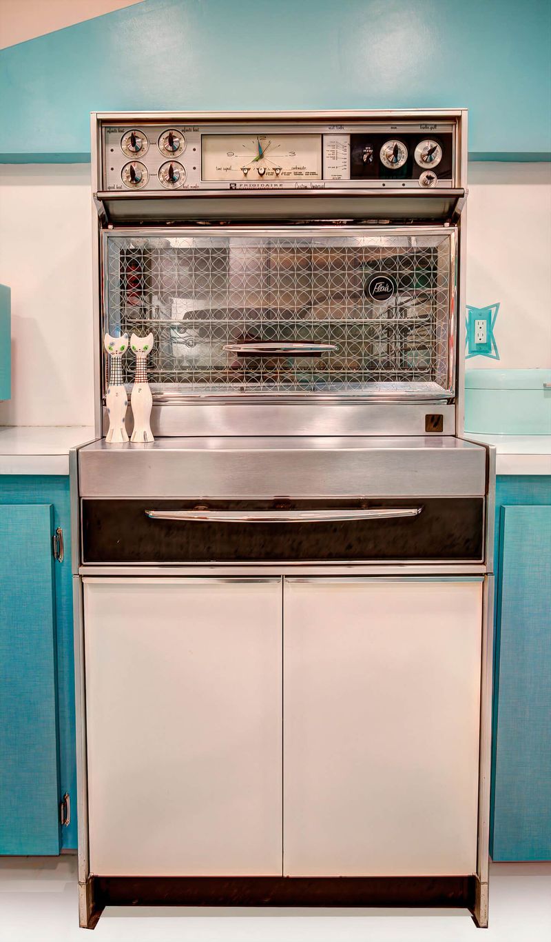 Perfectly Maintained Vintage Appliances