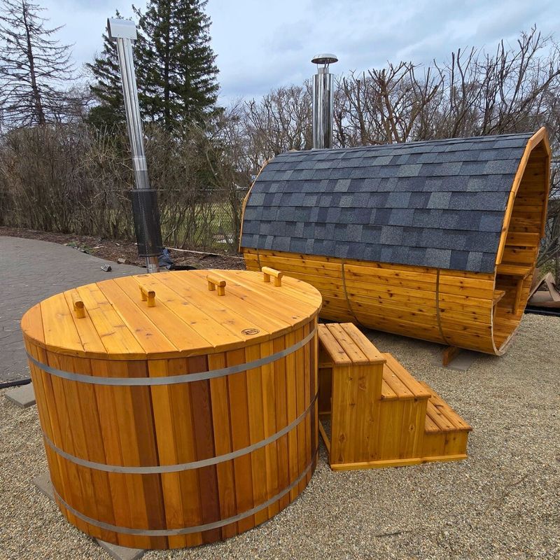 Barrel Sauna With Attached Cooling Tub