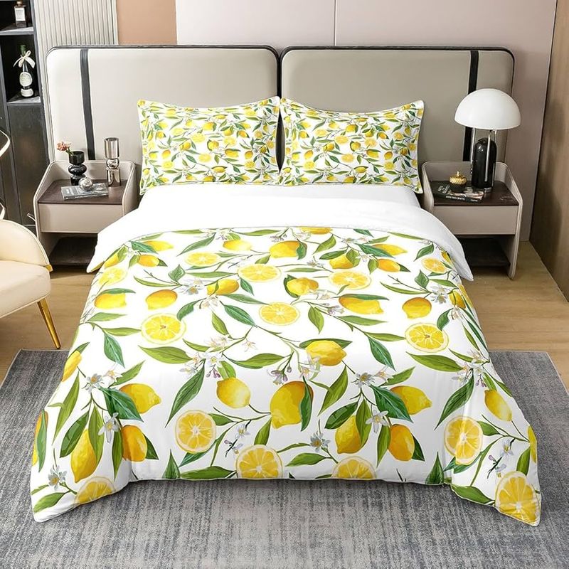 Lemon-Patterned Bedding
