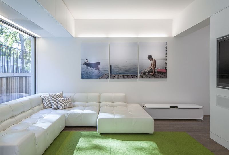 Micro-Seasonal Decor Systems