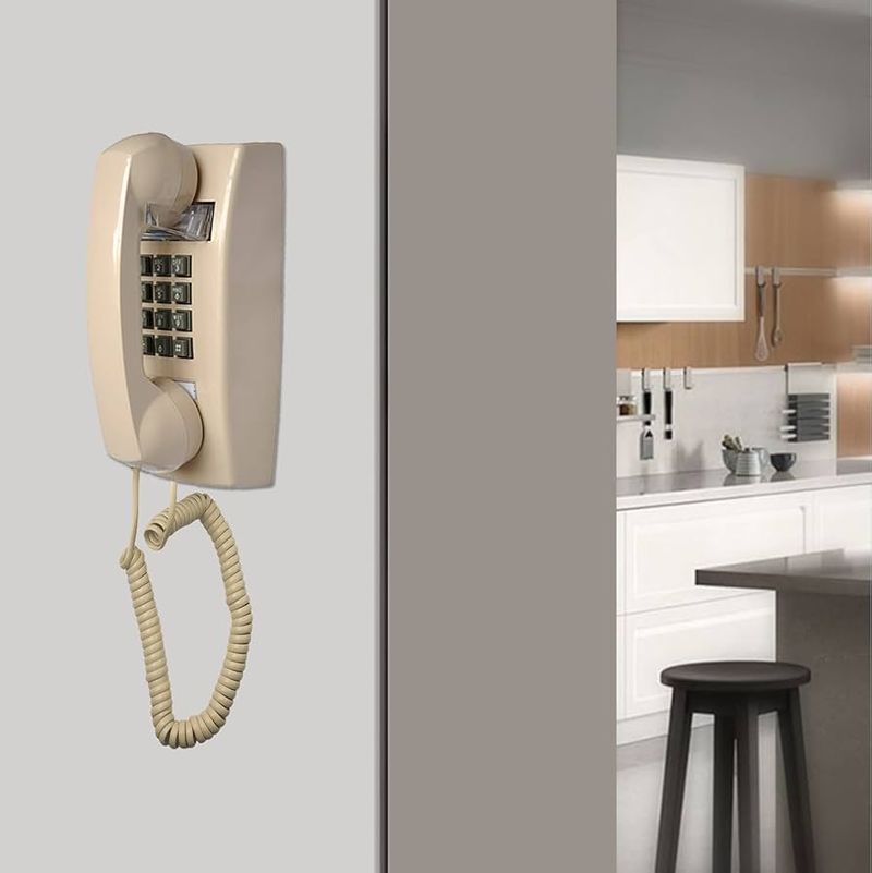 A Landline Phone That Actually Gets Answered