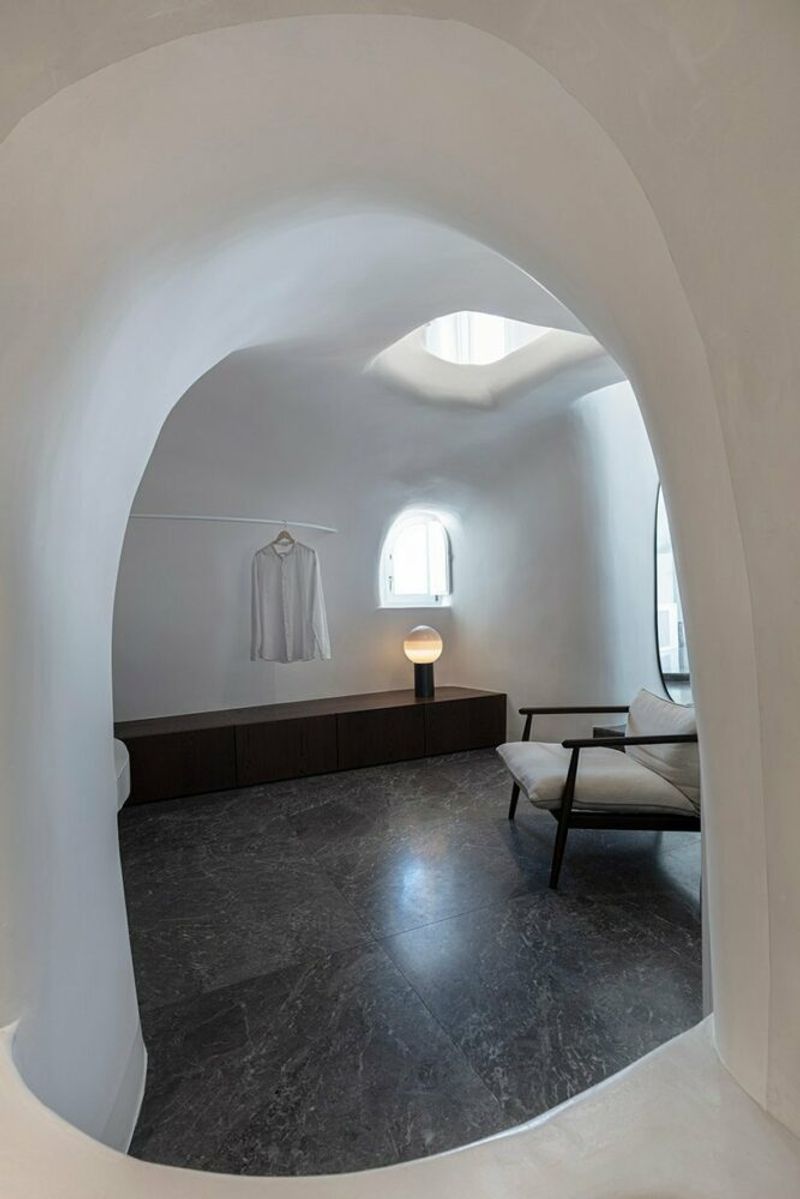 The Santorini Cave House