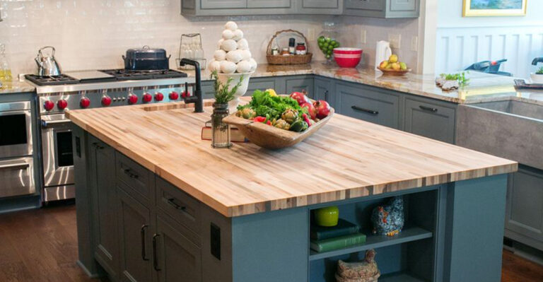 These Are The Pros And Cons Of Butcher Block Countertops, As Per Designers