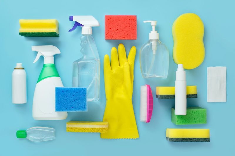 They Never Use Dirty Cleaning Tools