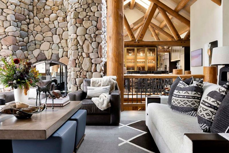 Natural Material Mix