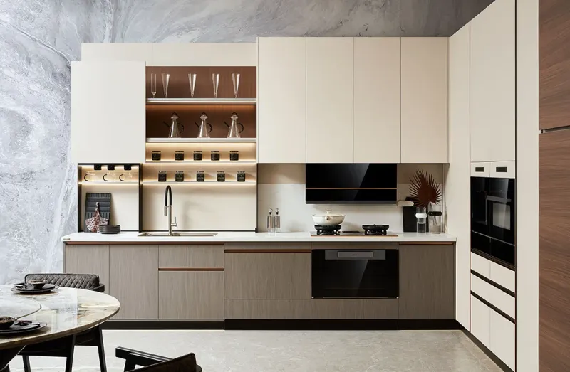 Mismatched Cabinet Finishes