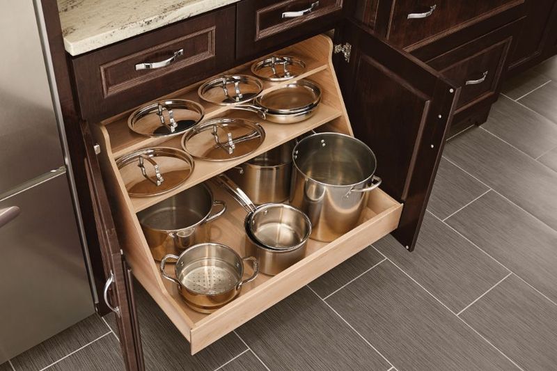 Deep Drawers Instead Of Lower Cabinets