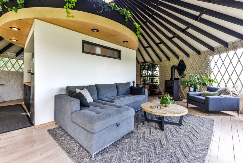 Nomadic Yurt Mansion