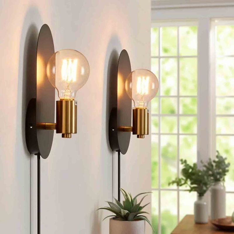 Embrace Wall-Mounted Lighting
