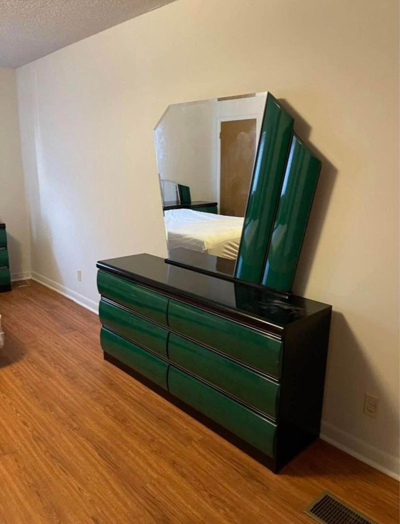 Lacquered Furniture