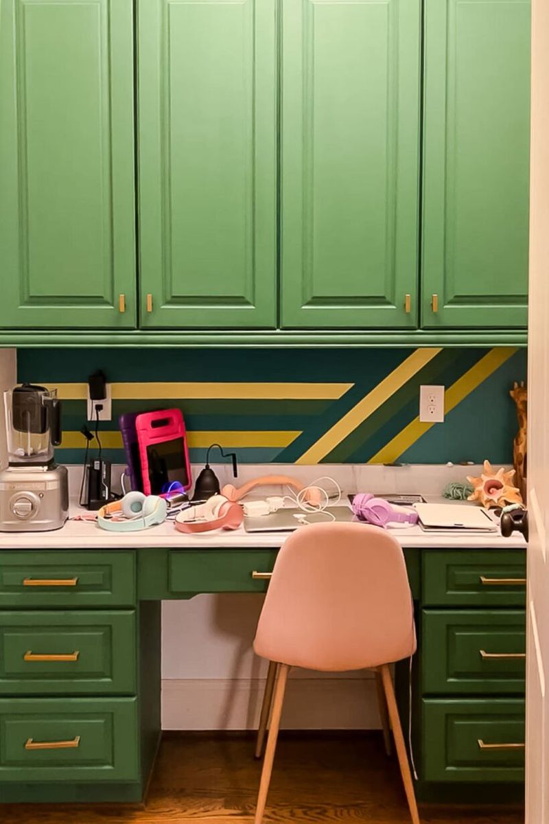 Desk-in-Kitchen Disaster