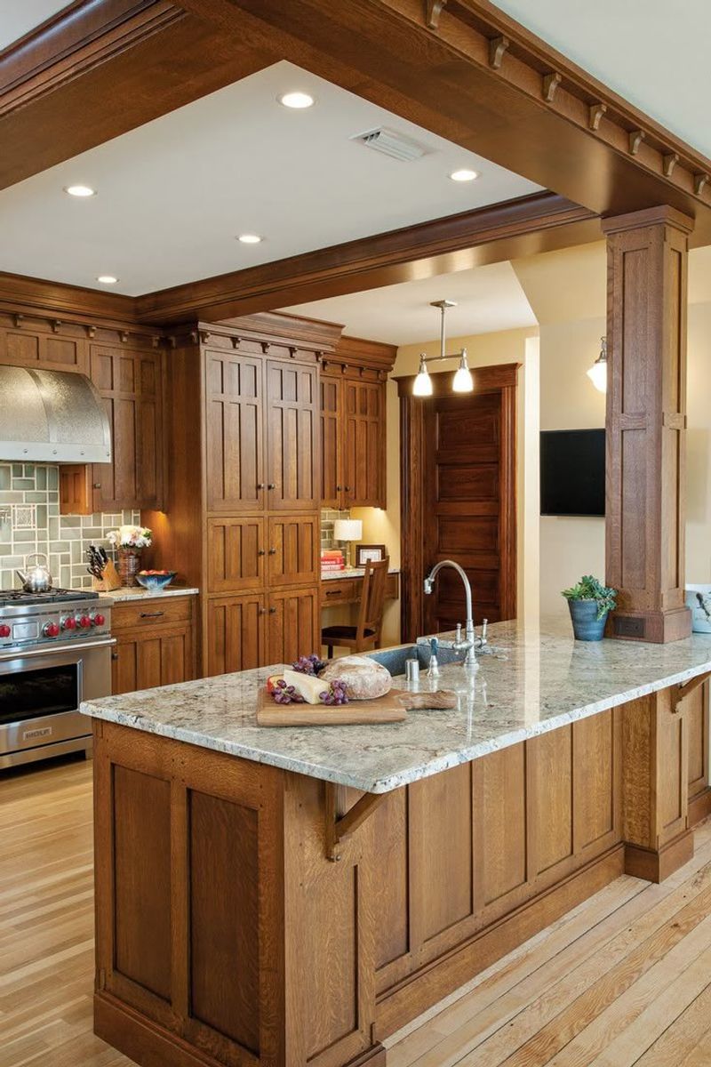Craftsman Bungalow + Quarter-Sawn Oak Simplicity
