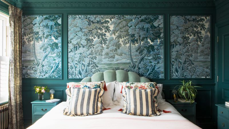 Wallpaper Continues Its Triumphant Comeback