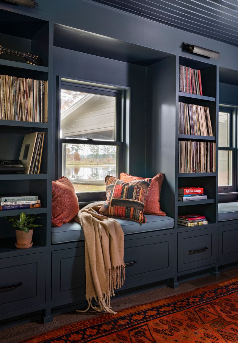 Built-In Nook with Reading Bench