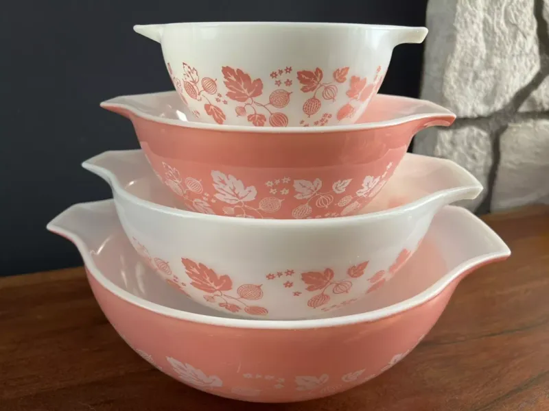 Vintage Kitchen Items and Pyrex