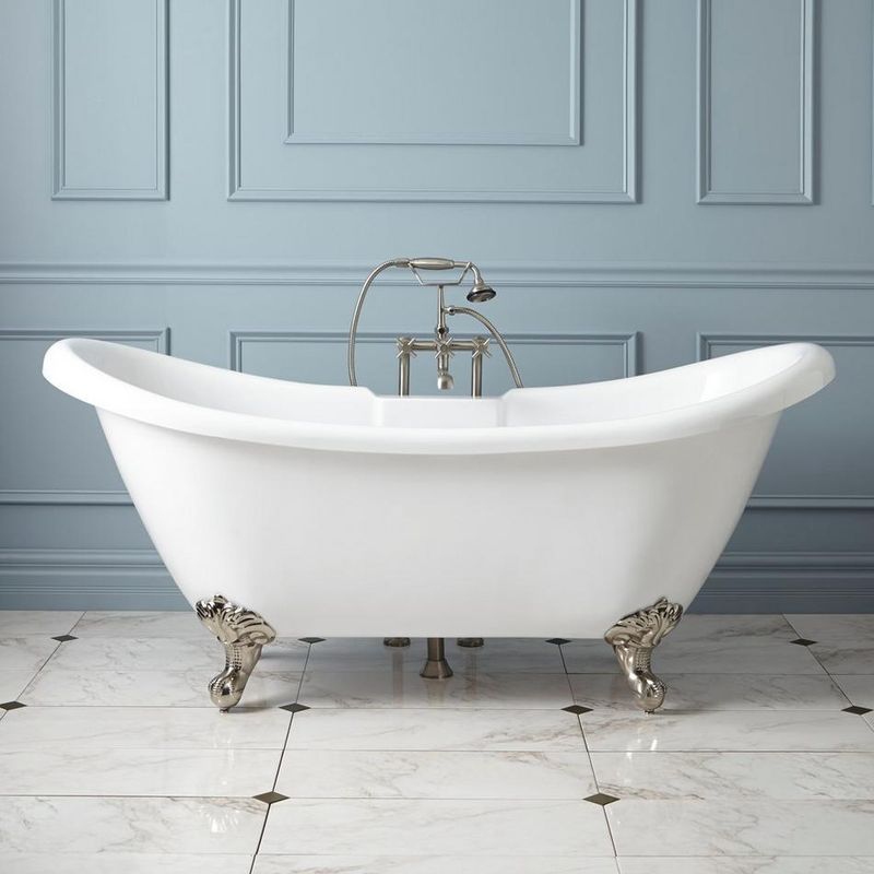 Clawfoot Tubs Soak Up Attention