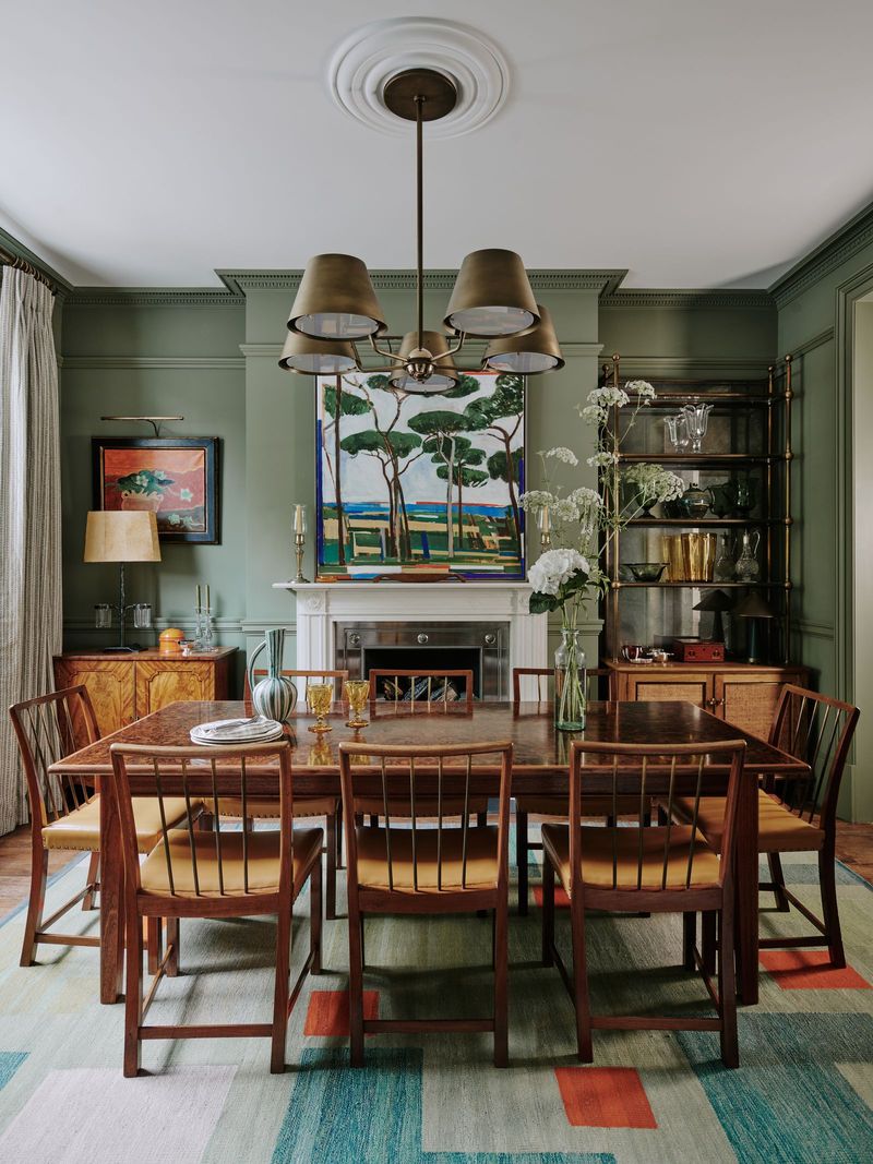 Formal Dining Rooms Regain Importance