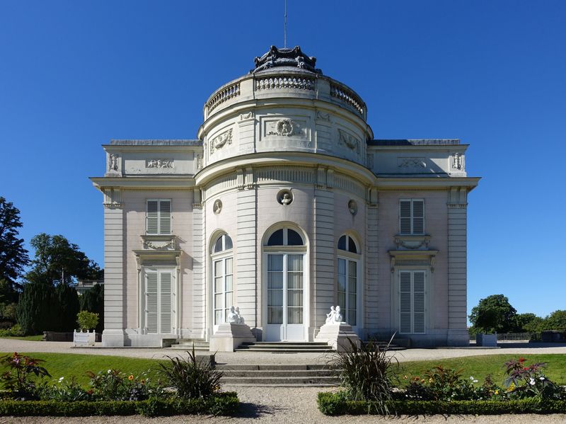 Bagatelle Pavilion: Parisian Royal Challenge
