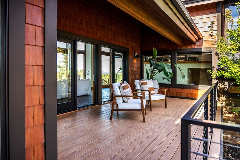 Outdoor Deck